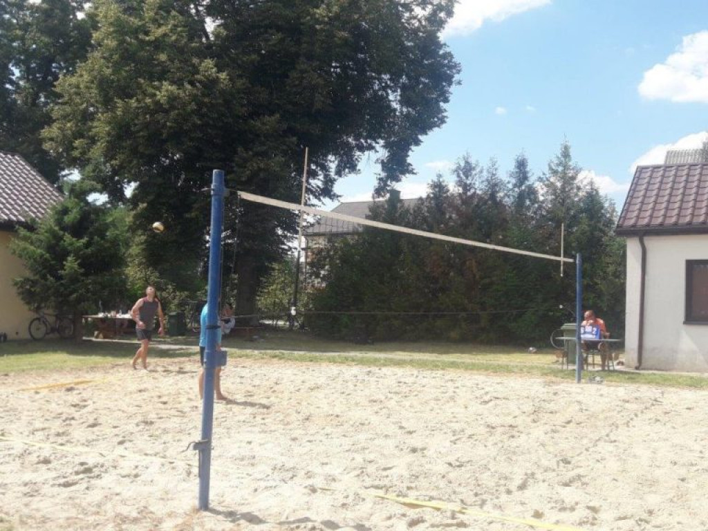 Turniej siatkówki plażowej w Płudach