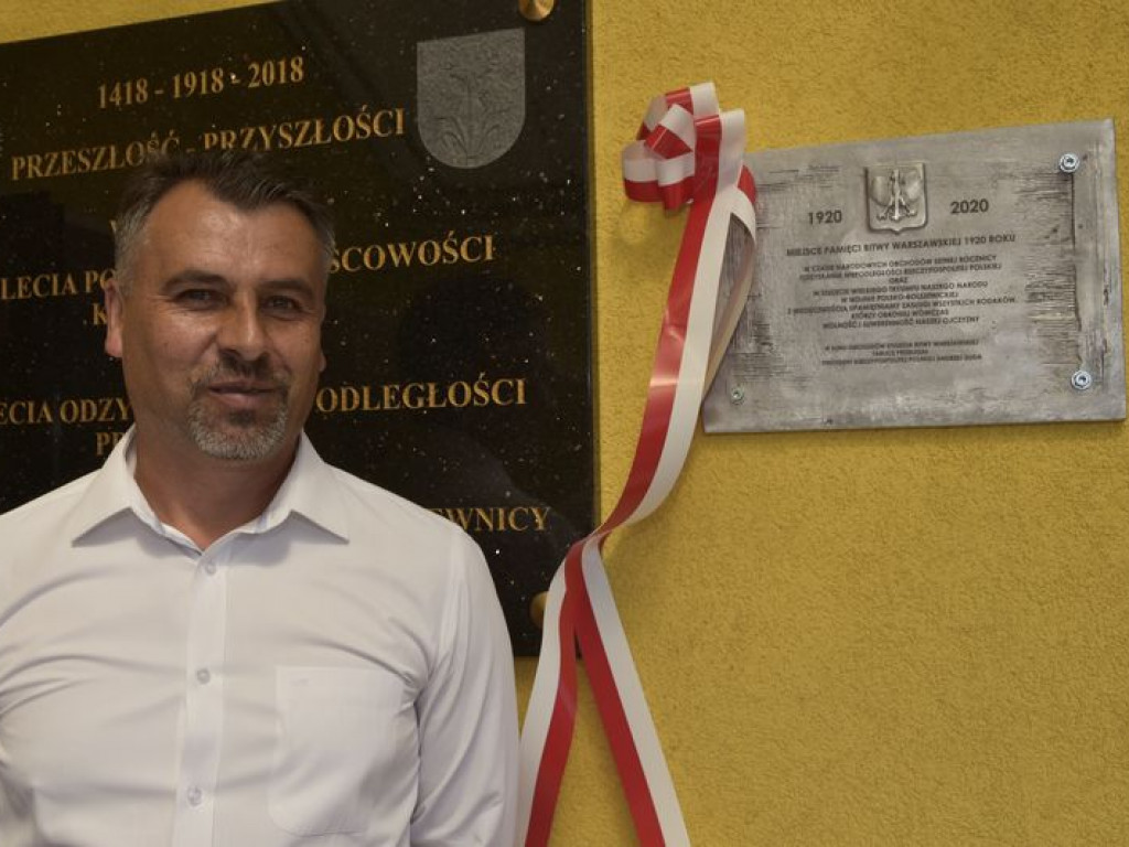 Odsłonięcie pamiątkowej tablicy w Kąkolewnicy