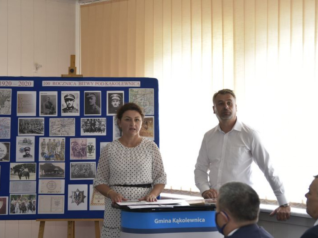 Odsłonięcie pamiątkowej tablicy w Kąkolewnicy