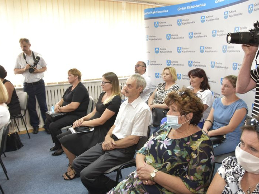 Odsłonięcie pamiątkowej tablicy w Kąkolewnicy