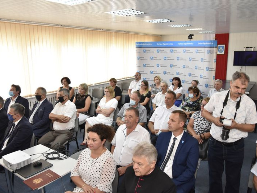 Odsłonięcie pamiątkowej tablicy w Kąkolewnicy