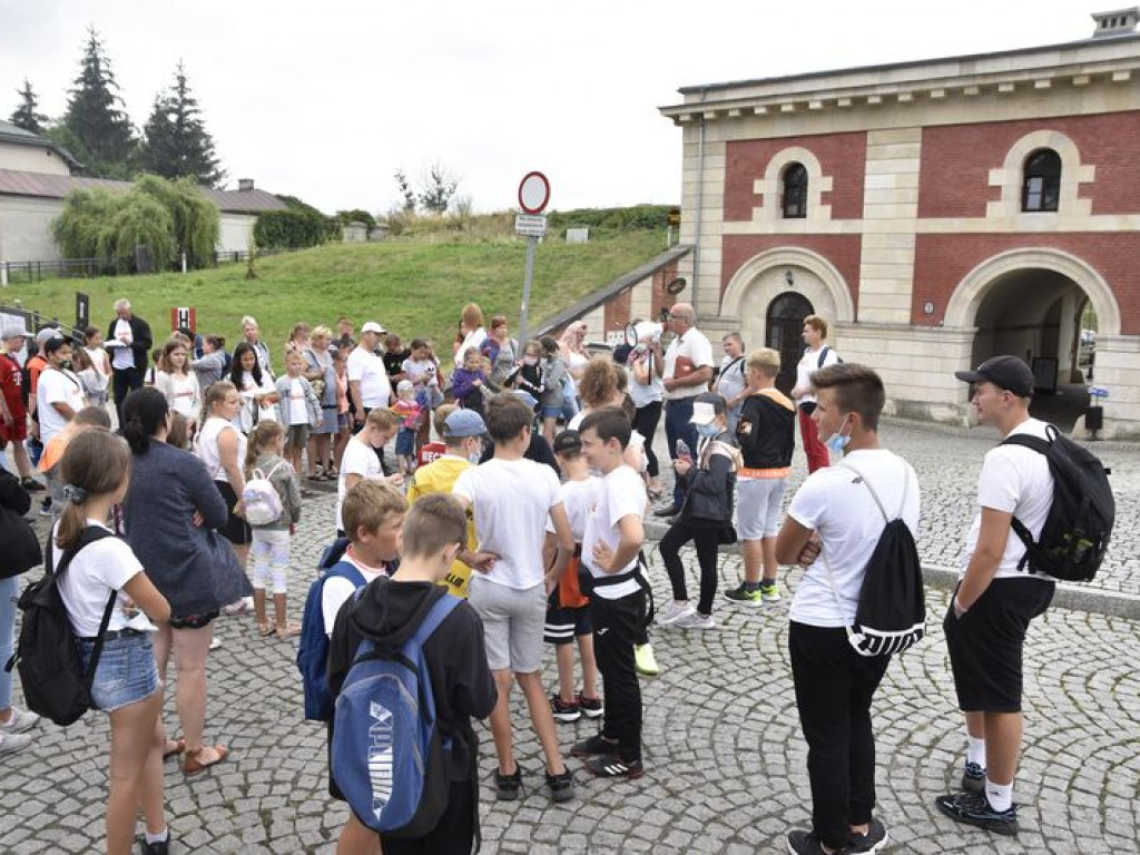 Wycieczka z Kąkolewnicy śladami 