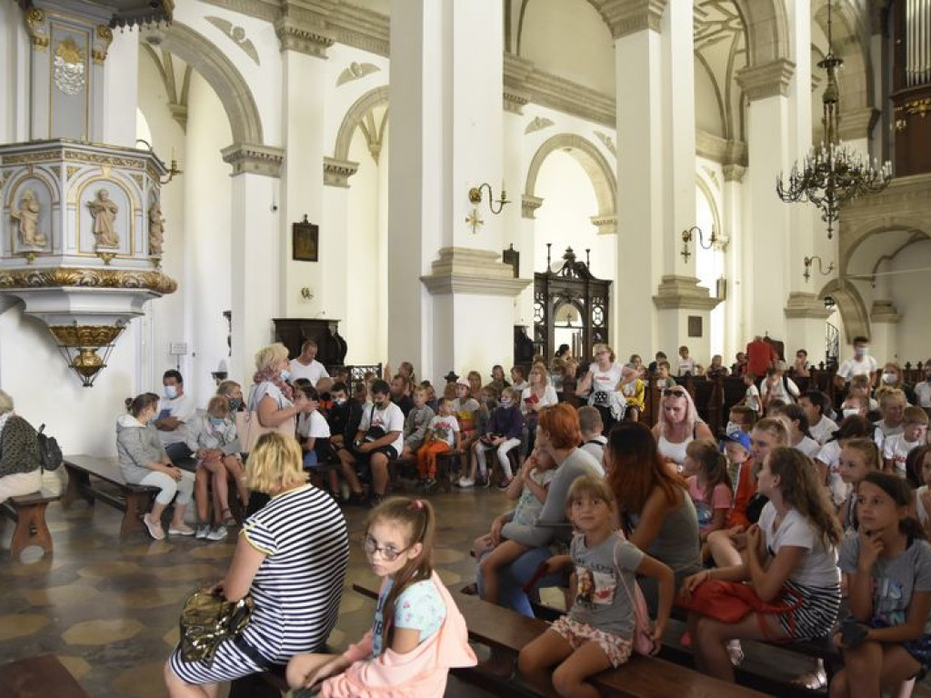 Wycieczka z Kąkolewnicy śladami 