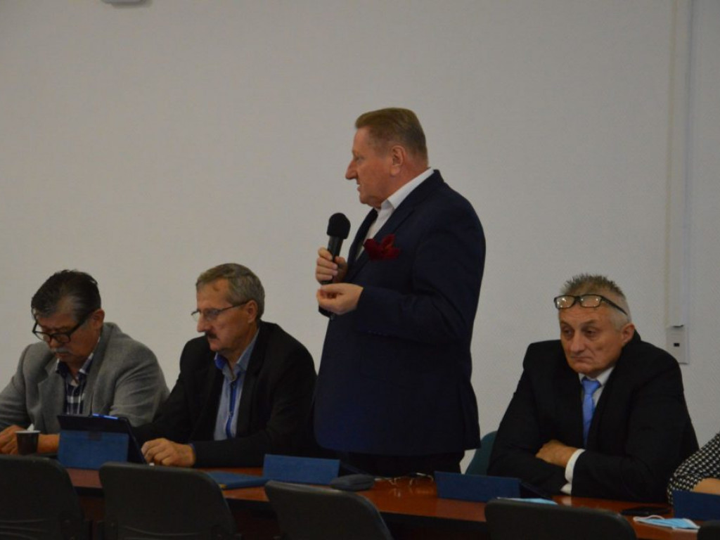 Sesja Rady Powiatu: sprawozdania dyrektorów szkół