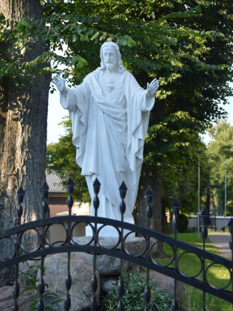 Parafia w Szóstce