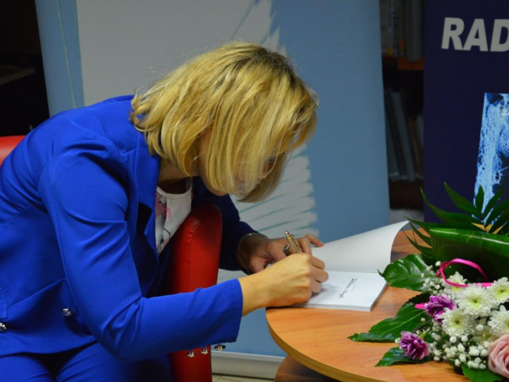 Promocja tomiku poezji Marty Świć