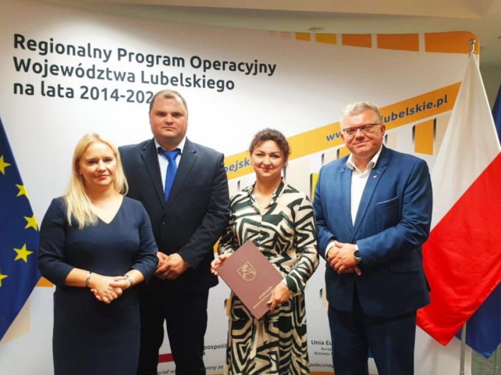 Dotacje dla gmin Kąkolewnica i Ulan-Majorat oraz dla parafii w Radzyniu