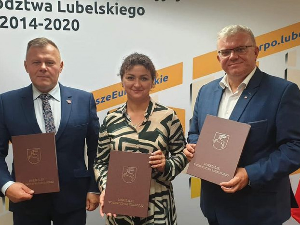 Dotacje dla gmin Kąkolewnica i Ulan-Majorat oraz dla parafii w Radzyniu