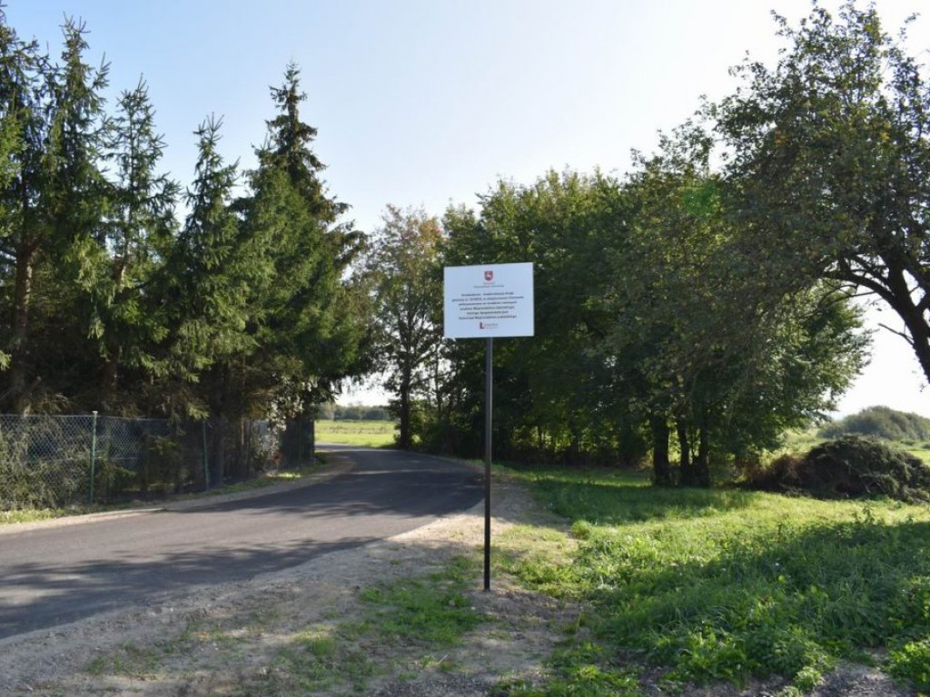 Przebudowa dróg w Ostrówkach