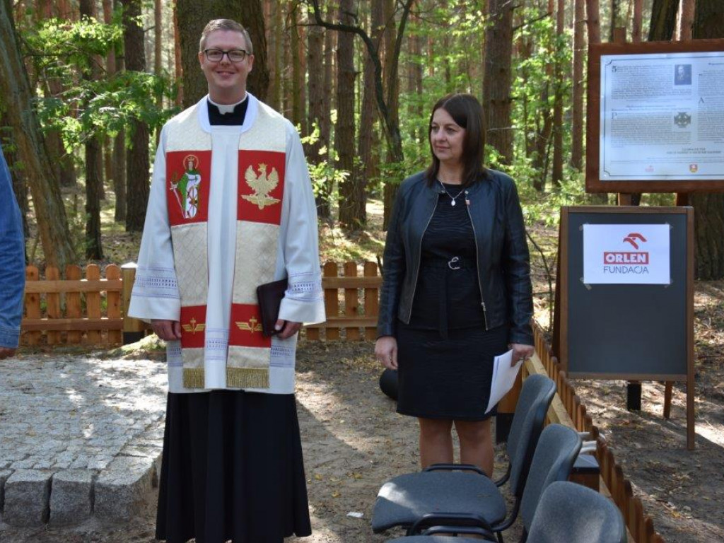 Odnowienie miejsca pamięci i czuwanie modlitewno-patriotyczne