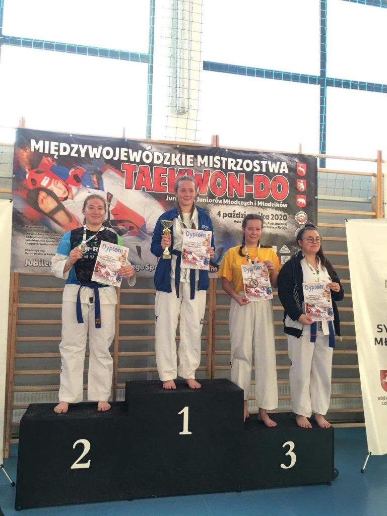 Radzyńscy zawodnicy taekwon-do na zawodach w Firleju