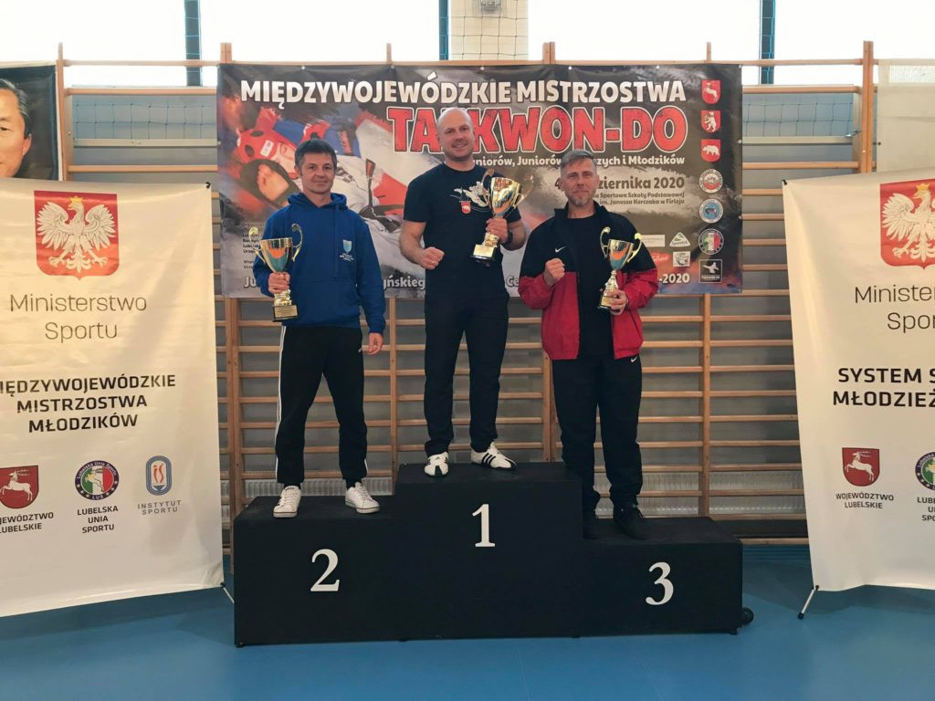 Radzyńscy zawodnicy taekwon-do na zawodach w Firleju