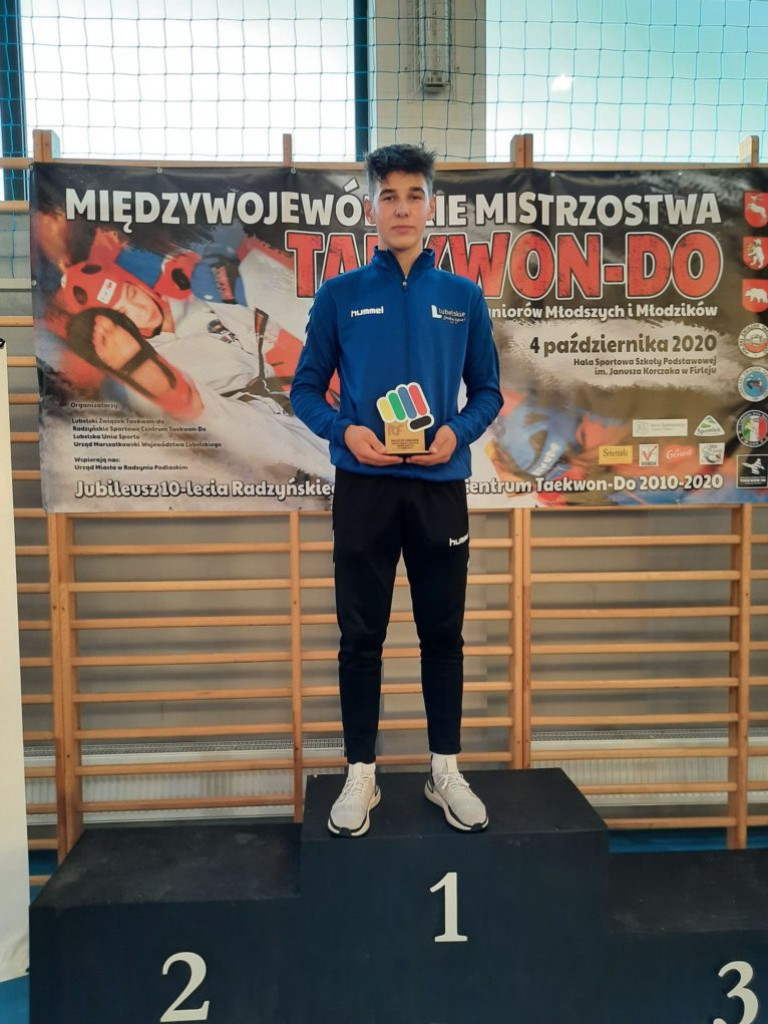 Radzyńscy zawodnicy taekwon-do na zawodach w Firleju