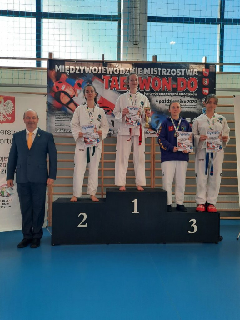 Radzyńscy zawodnicy taekwon-do na zawodach w Firleju