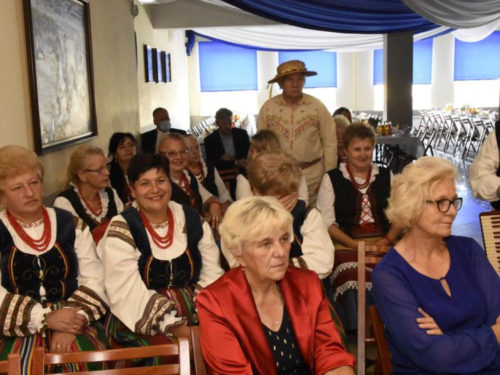 XIII Gminny Konkurs na Autentyczną Pieśń Ludową w Kąkolewnicy i odznaczenie 