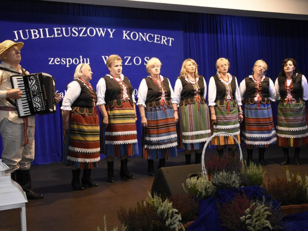 XIII Gminny Konkurs na Autentyczną Pieśń Ludową w Kąkolewnicy i odznaczenie 