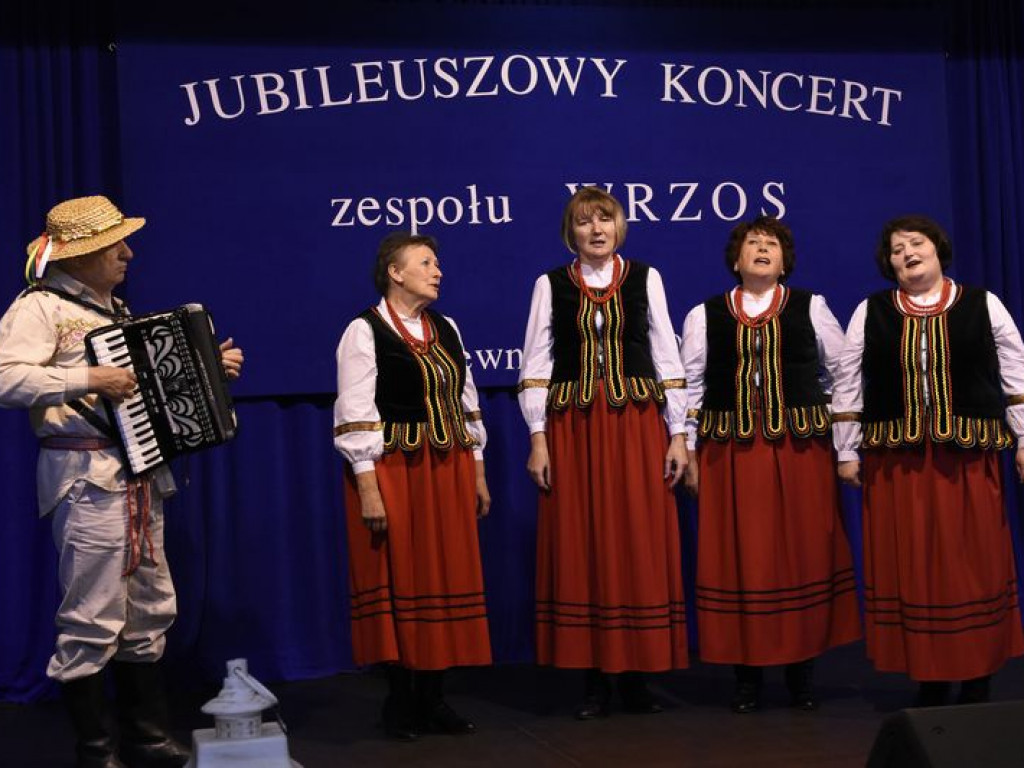 XIII Gminny Konkurs na Autentyczną Pieśń Ludową w Kąkolewnicy i odznaczenie 