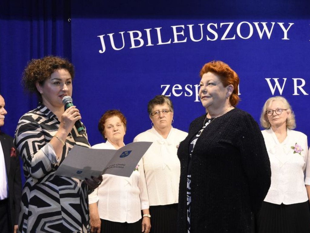 XIII Gminny Konkurs na Autentyczną Pieśń Ludową w Kąkolewnicy i odznaczenie 