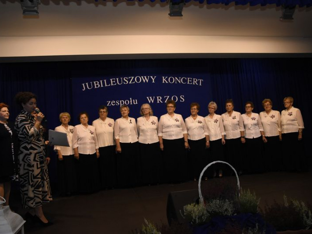 XIII Gminny Konkurs na Autentyczną Pieśń Ludową w Kąkolewnicy i odznaczenie 