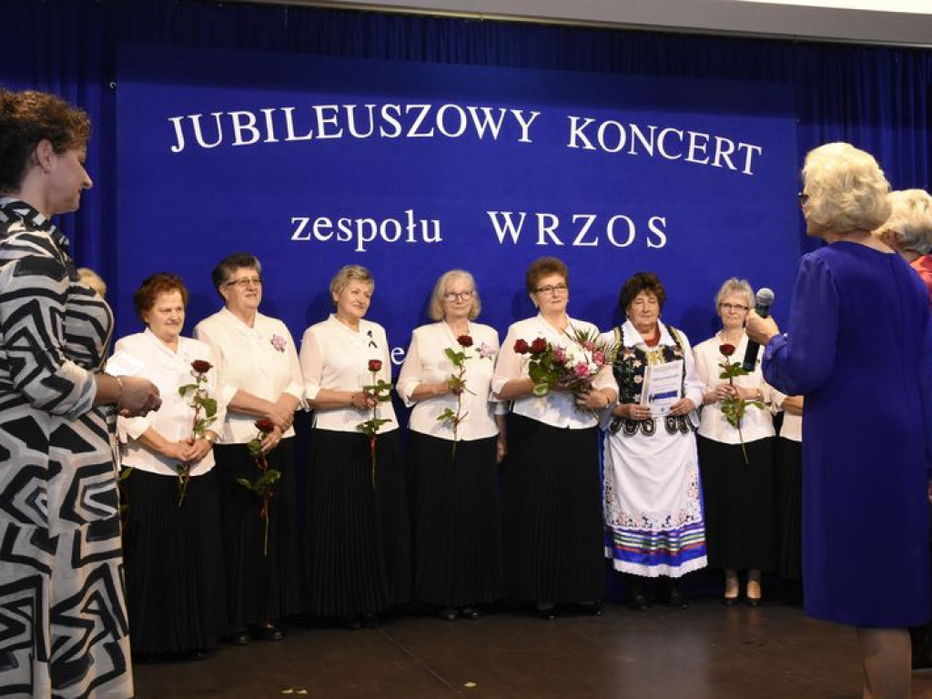 XIII Gminny Konkurs na Autentyczną Pieśń Ludową w Kąkolewnicy i odznaczenie 