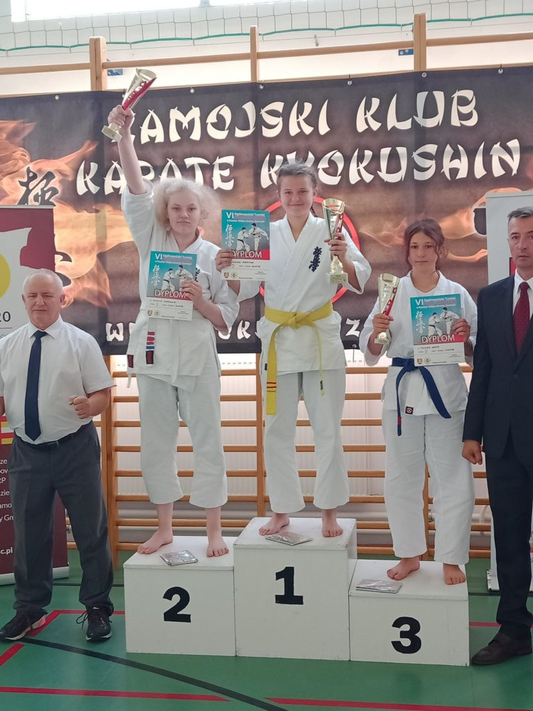 Sukcesy karateków z 