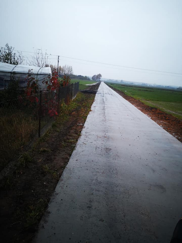 Nowa droga w Kolonii Domaszewnicy