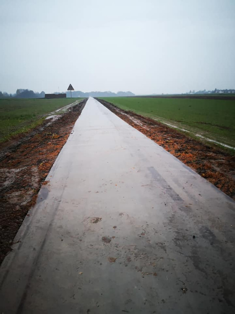 Nowa droga w Kolonii Domaszewnicy