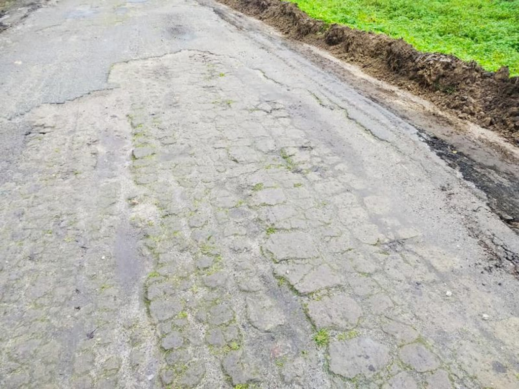 Remont drogi w Turowie