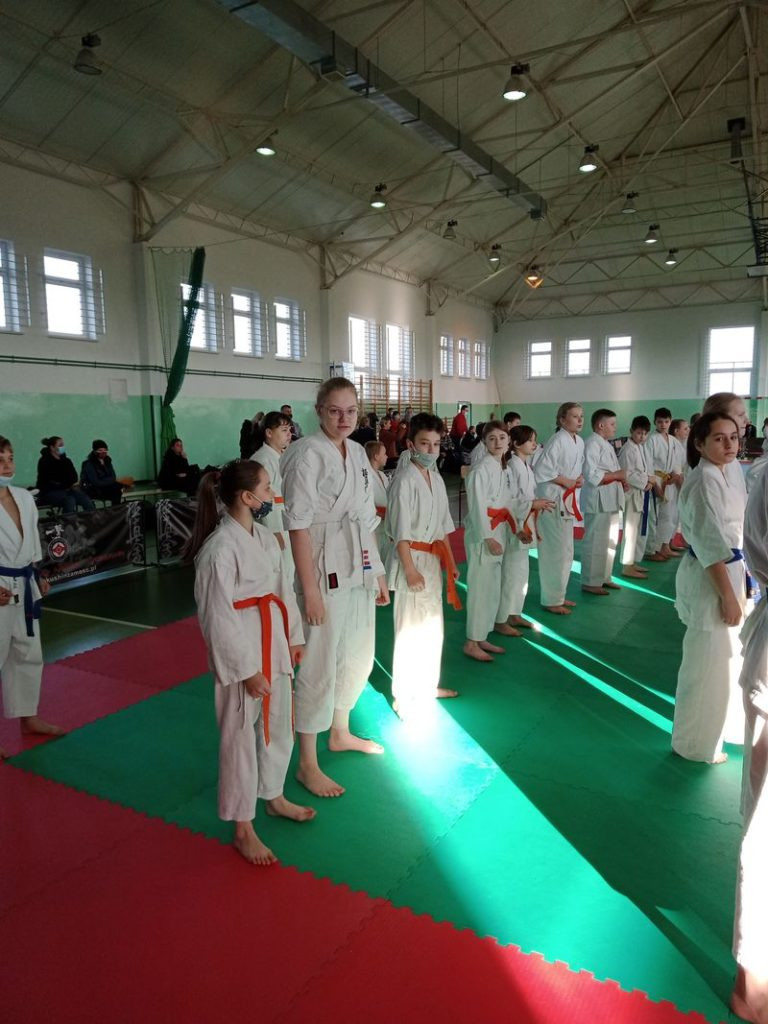 Karatecy z powiatu radzyńskiego na turnieju w Łabuńkach