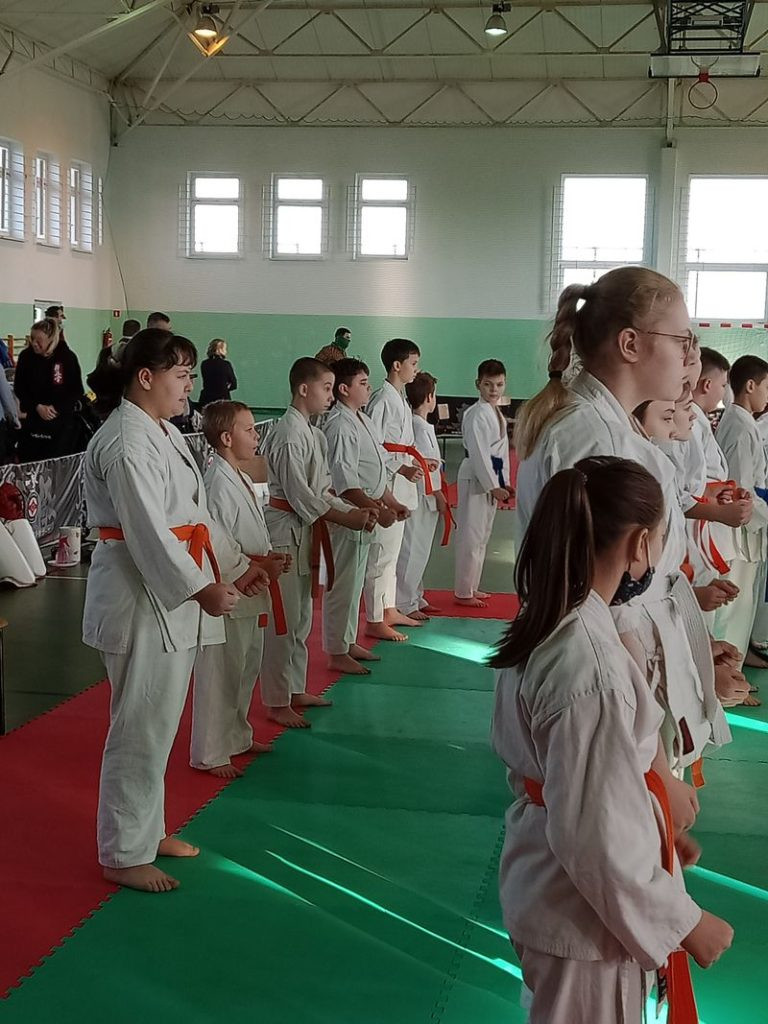 Karatecy z powiatu radzyńskiego na turnieju w Łabuńkach