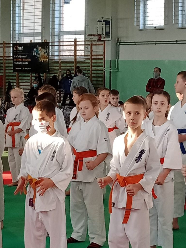 Karatecy z powiatu radzyńskiego na turnieju w Łabuńkach