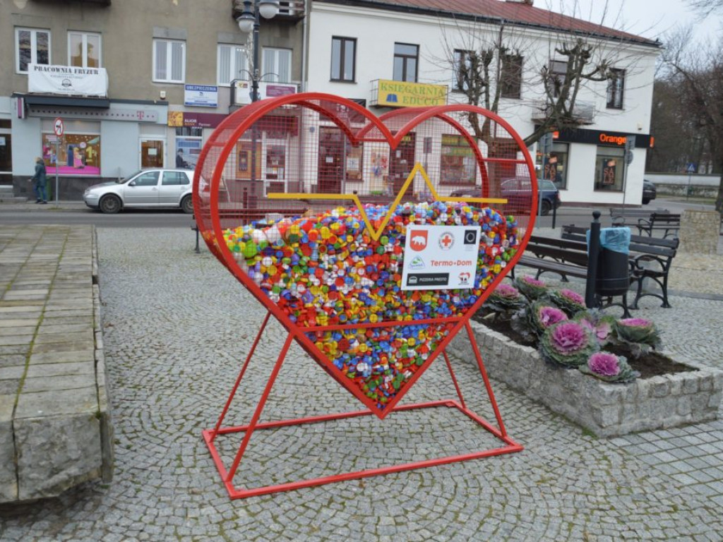 Pojemniki na nakrętki w Radzyniu