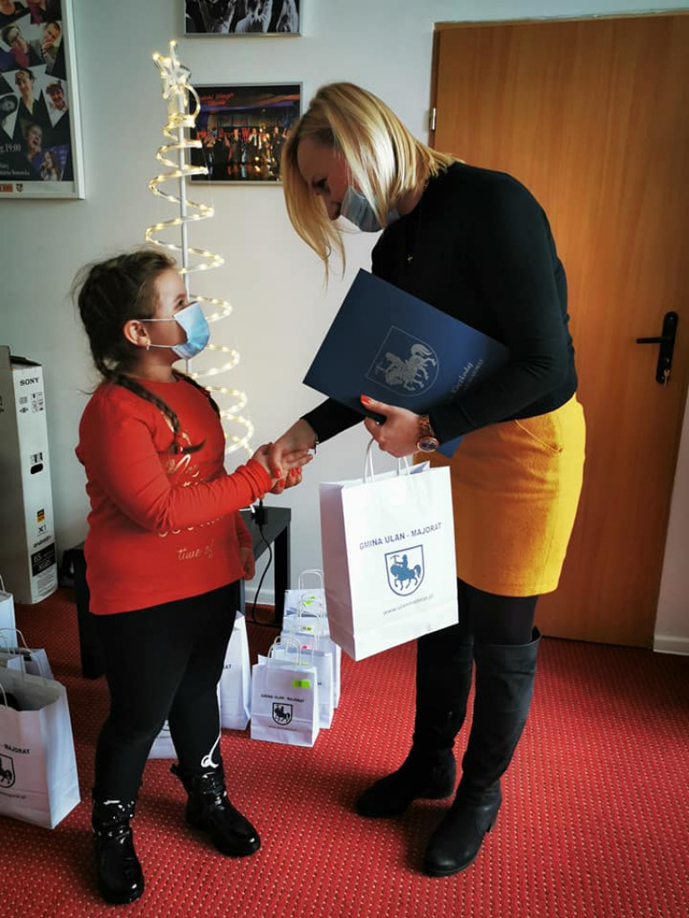 Wręczenie nagród w konkursie piosenek świątecznych