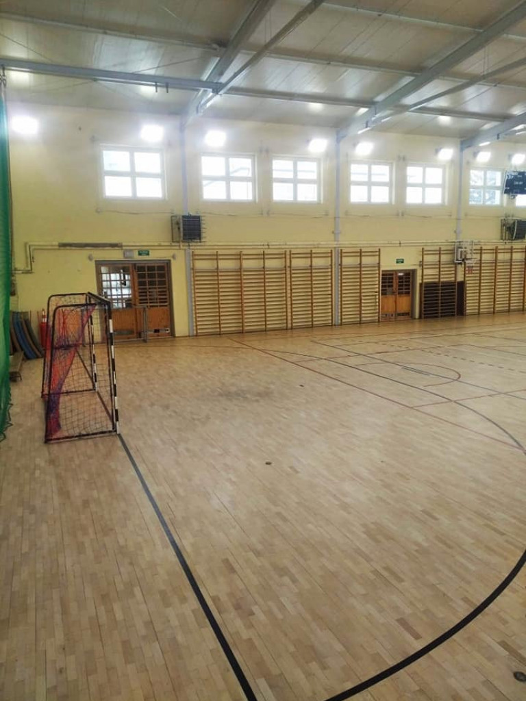 Remont hali sportowej w ZO w Kąkolewnicy
