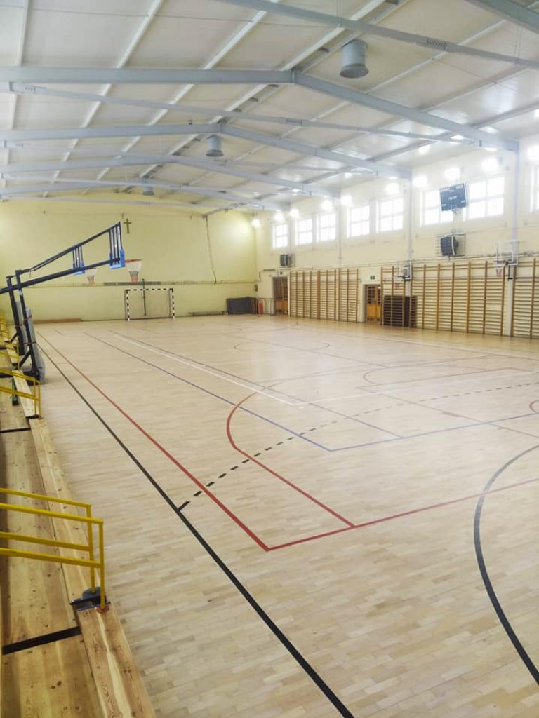 Remont hali sportowej w ZO w Kąkolewnicy