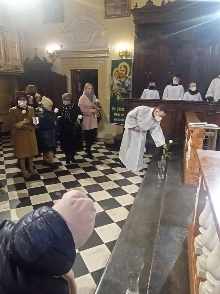 Zawierzenie Się Jezusowi w radzyńskich parafiach