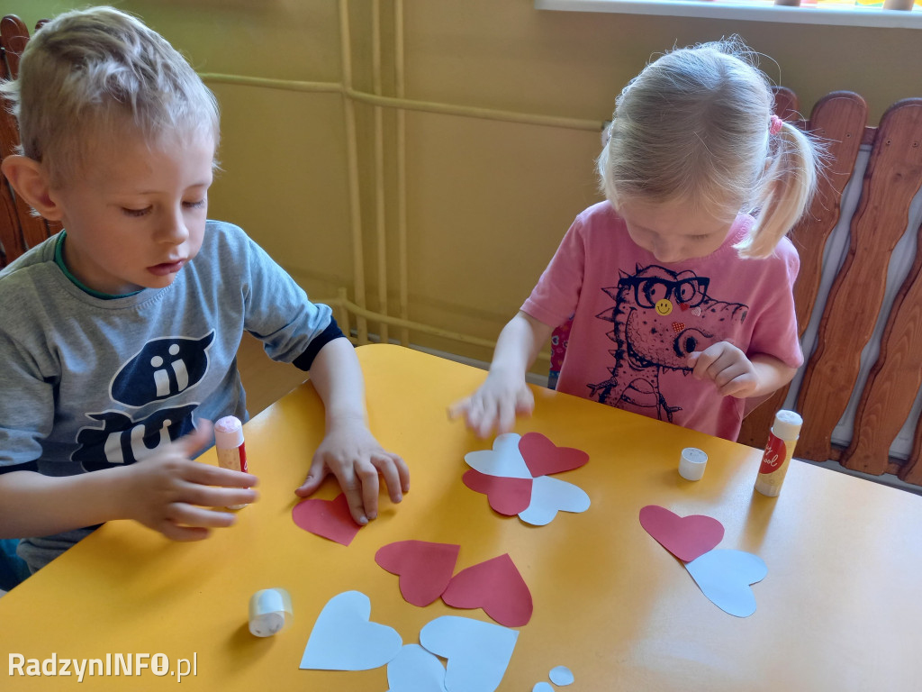 Dzień Flagi i Święto 3 Maja w SP w Sobolach