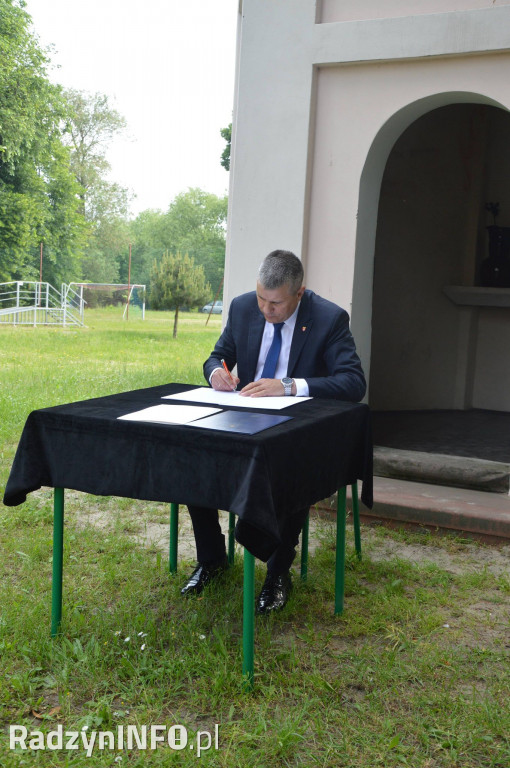 Wystawa i podpisanie umowy w/s kaplicy
