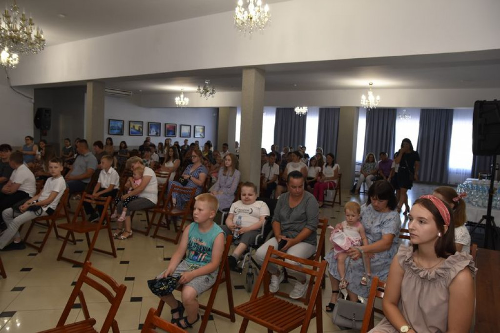 Wręczanie stypendiów w gminie Kąkolewnica