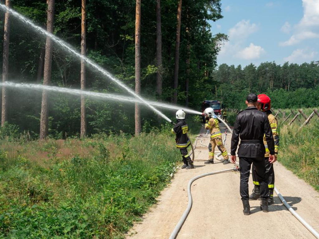Ćwiczenia strażaków