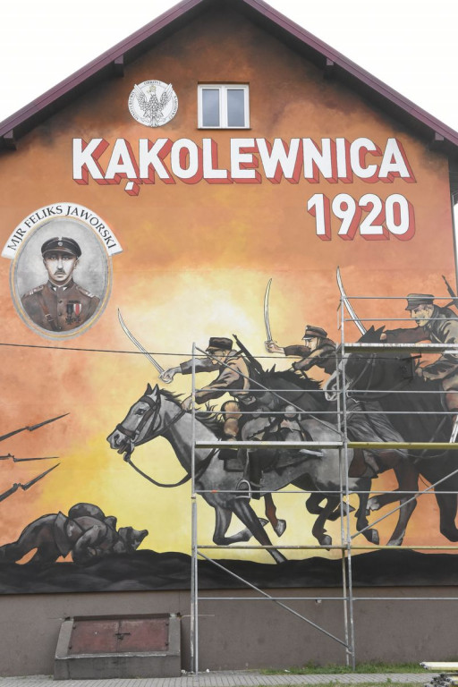 Murale historyczne w Kąkolewnicy