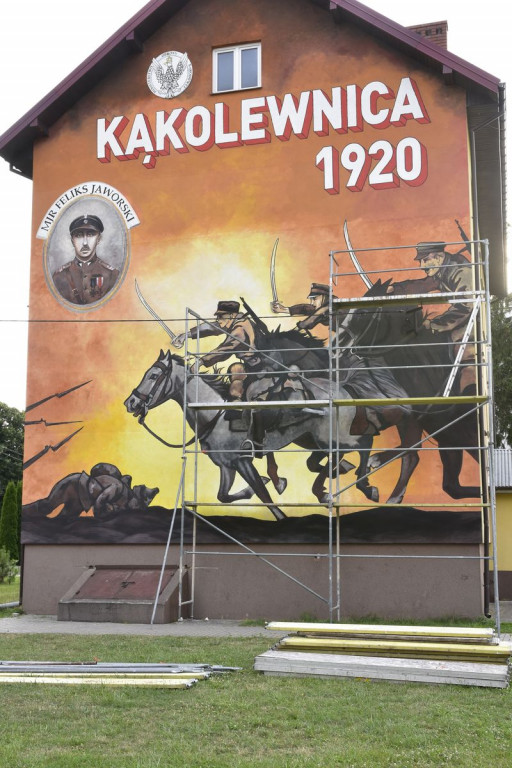Murale historyczne w Kąkolewnicy