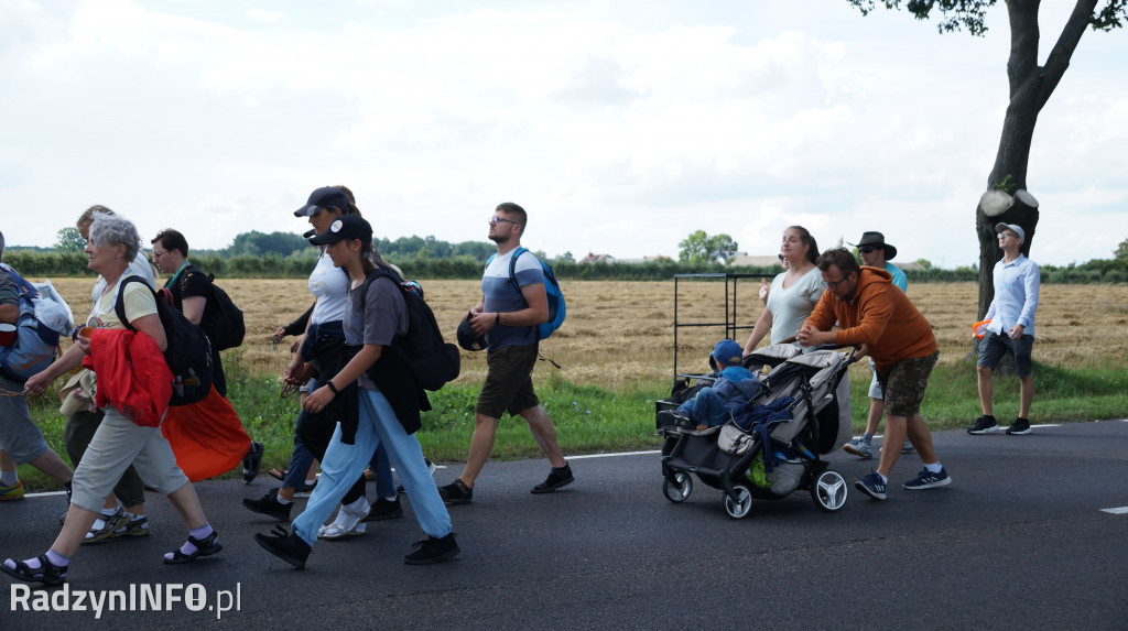Przybycie pielgrzymów do Radzynia