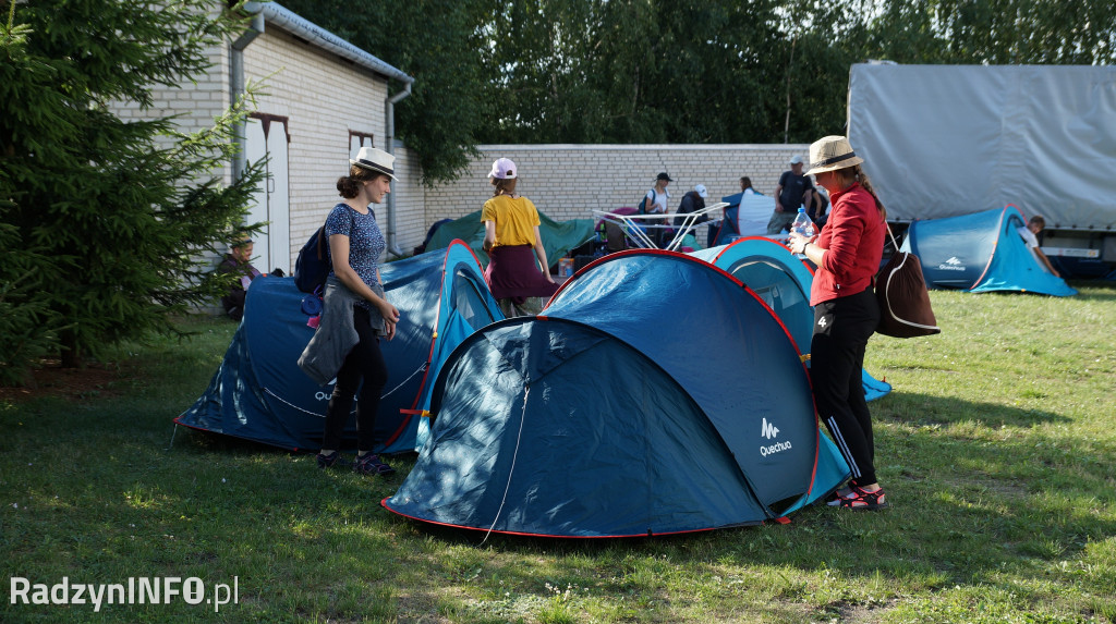 Przybycie pielgrzymów do Radzynia