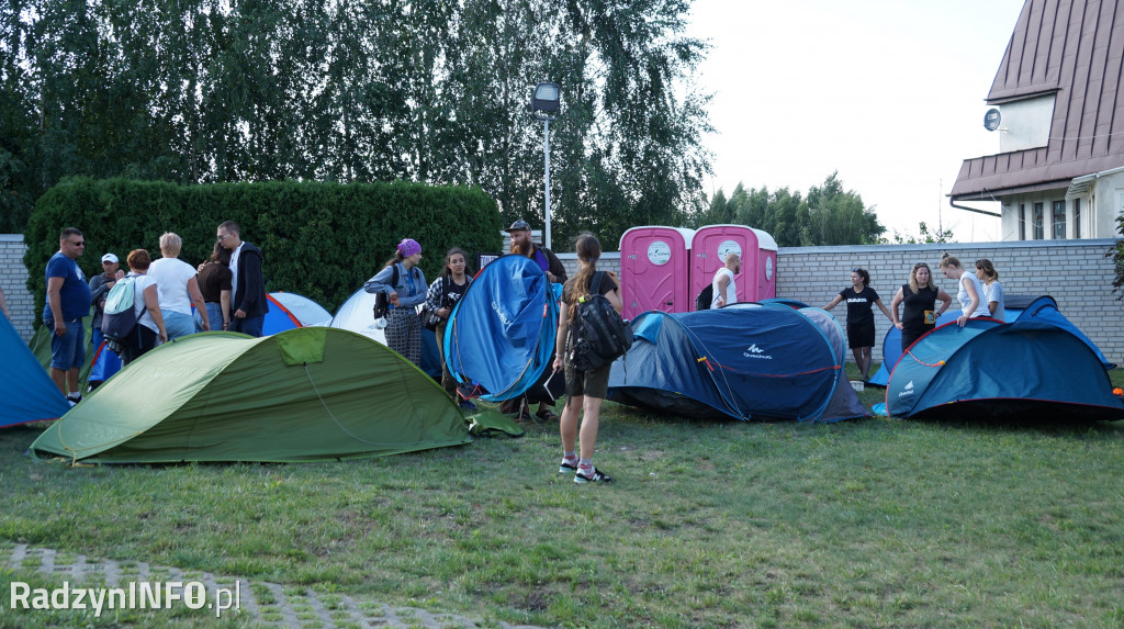 Przybycie pielgrzymów do Radzynia