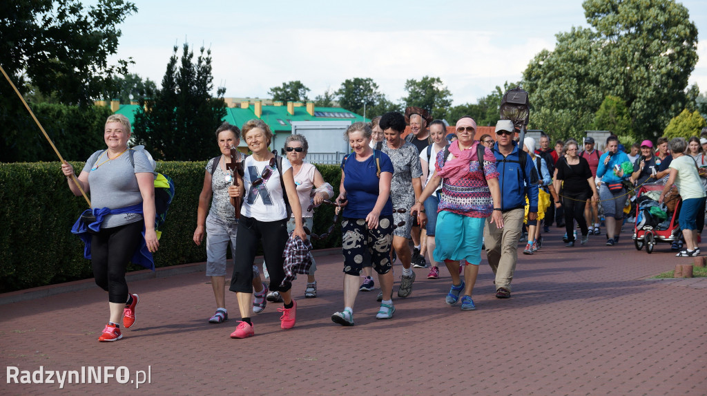 Przybycie pielgrzymów do Radzynia