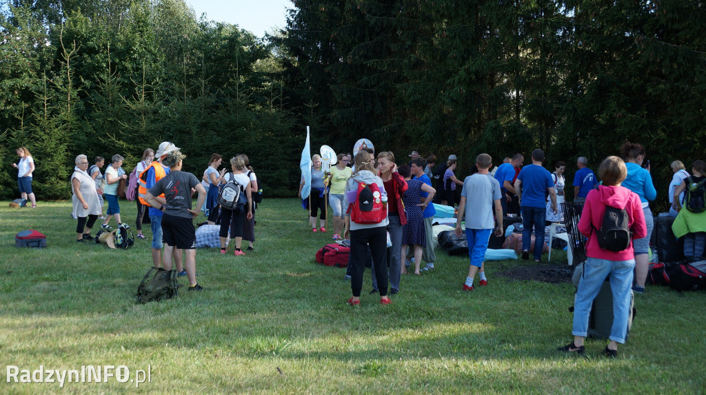 Przybycie pielgrzymów do Radzynia