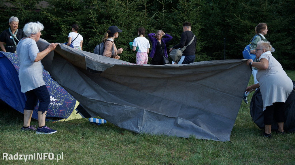 Przybycie pielgrzymów do Radzynia
