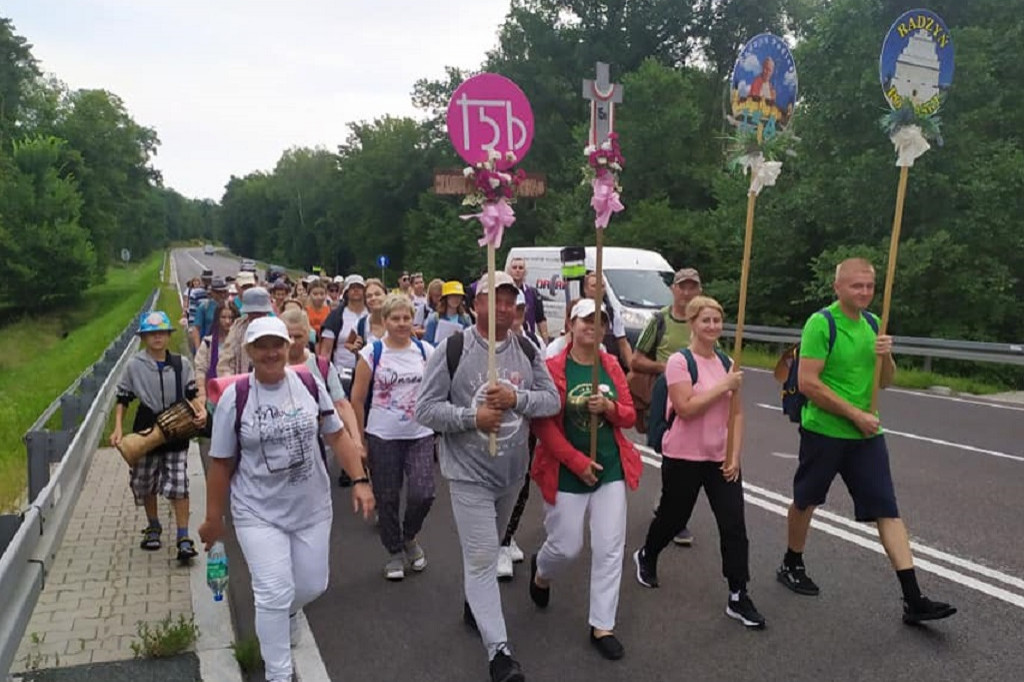 Piesza pielgrzymka na Jasną Górę - dzień 1. i 2.