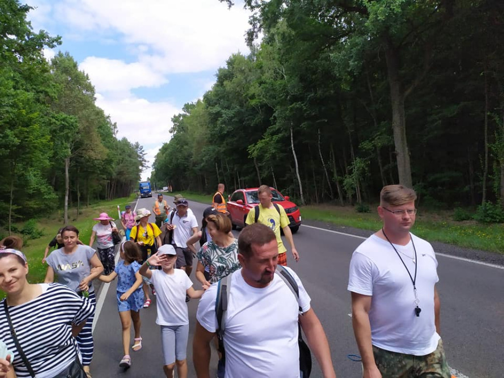 Piesza pielgrzymka na Jasną Górę - dzień 1. i 2.